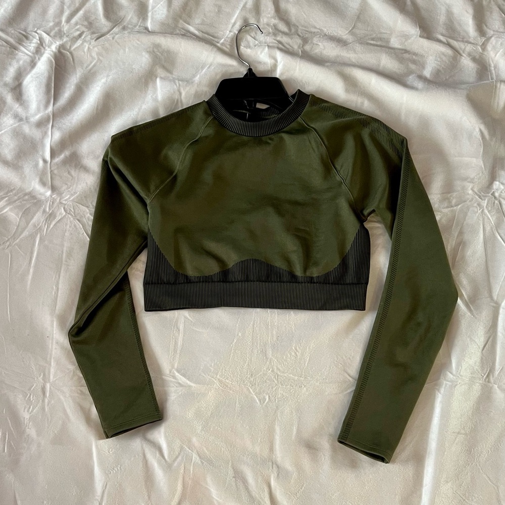 Ivy Park CROP TOP 2.0 - Picture 3 of 5